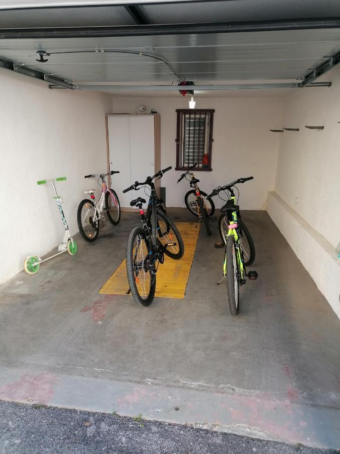 Apartman Lana In City Centre With Garage Zadar Exteriér fotografie