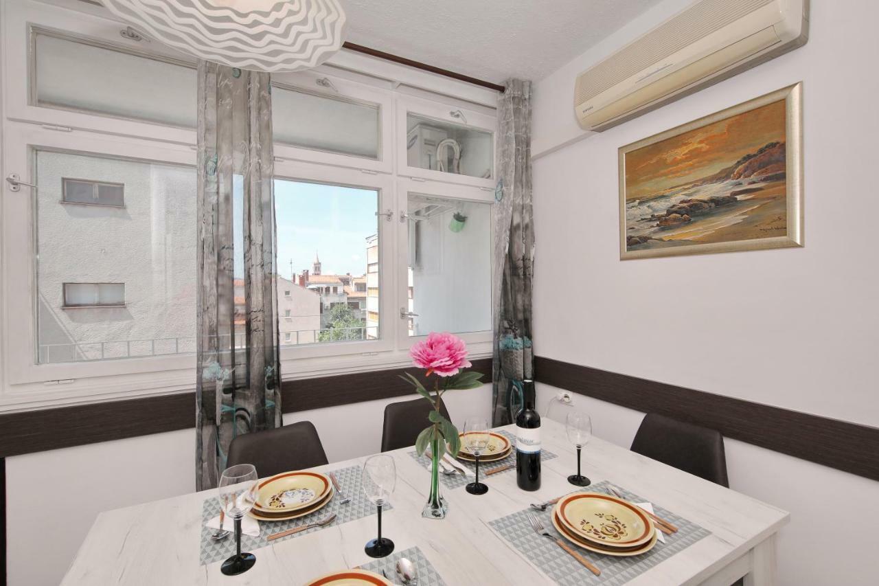 Apartman Lana In City Centre With Garage Zadar Exteriér fotografie