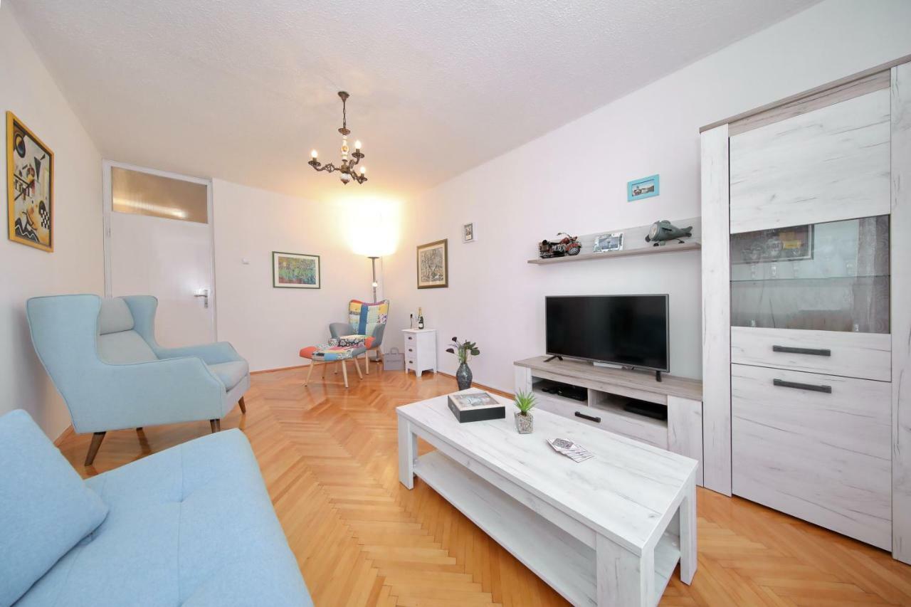 Apartman Lana In City Centre With Garage Zadar Exteriér fotografie