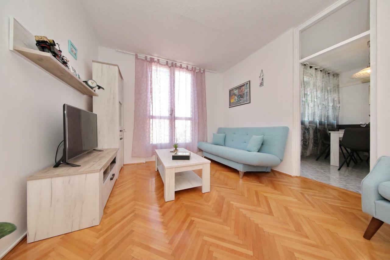 Apartman Lana In City Centre With Garage Zadar Exteriér fotografie