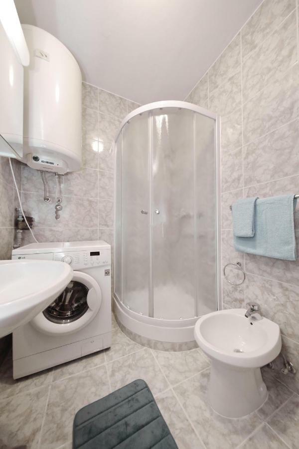 Apartman Lana In City Centre With Garage Zadar Exteriér fotografie