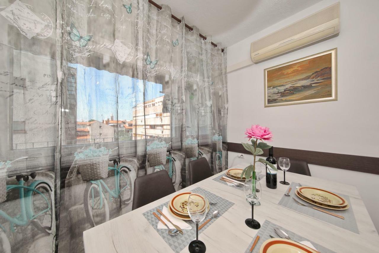 Apartman Lana In City Centre With Garage Zadar Exteriér fotografie